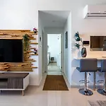 Apartamento Lemon Tree 1-br With Terrace & Pool In Livadia *
