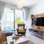 Lejlighed Lemon Tree 1-br With Terrace & Pool In Livadia *