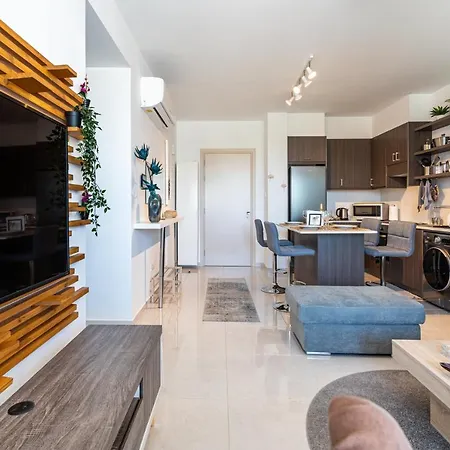 Lemon Tree 1-br With Terrace & Pool In Livadia Larnaca