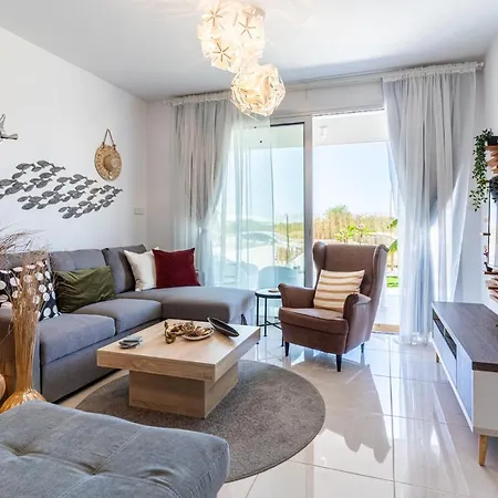 Appartement Lemon Tree 1-br With Terrace & Pool In Livadia Larnaca