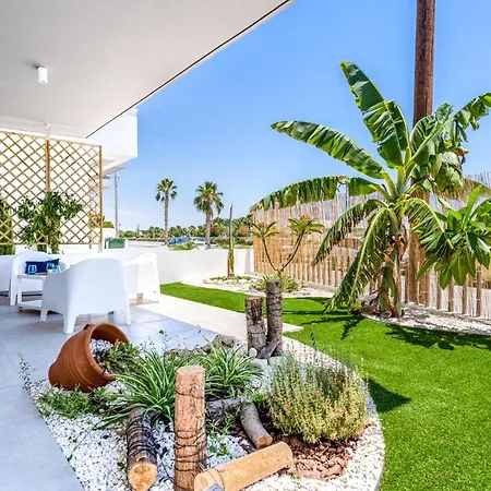 Апартаменти Lemon Tree 1-br With Terrace & Pool In Livadia Ларнака