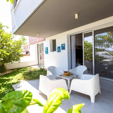 Lemon Tree 1-br With Terrace & Pool In Livadia Appartement *