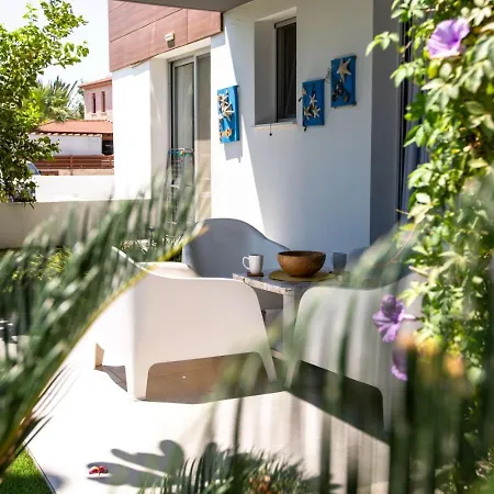 Lemon Tree 1-br With Terrace & Pool In Livadia Larnaca