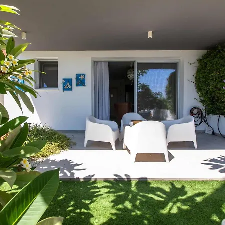 Lemon Tree 1-br With Terrace & Pool In Livadia *