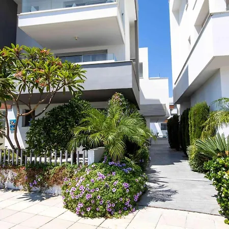 Lemon Tree 1-br With Terrace & Pool In Livadia Larnaca