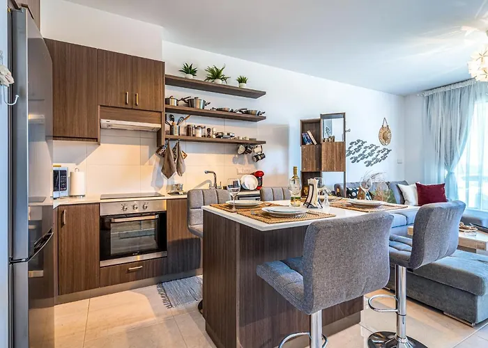 Lemon Tree 1-br With Terrace & Pool In Livadia * Ларнака