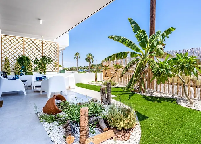 Апартаменти Lemon Tree 1-br With Terrace & Pool In Livadia Ларнака