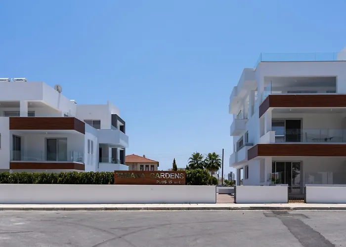 Lemon Tree 1-br With Terrace & Pool In Livadia Апартаменти *