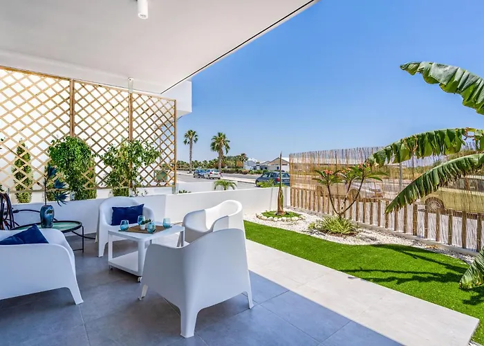 Lemon Tree 1-br With Terrace & Pool In Livadia Апартаменти *